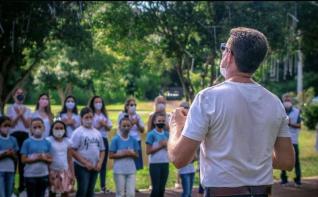 Evento de final de ano da Fundação Waldyr Luiz Becker em parceria com o Coral Encanto de Viver no Lago Pioneiros